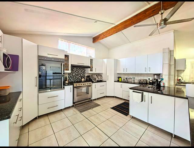 5 BEDROOM HOUSE FOR SALE IN SASOLBURG EXT 23